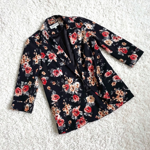 Daniel Rainn Jackets & Blazers - Daniel Rainn Floral Blazer Open Front Jacket